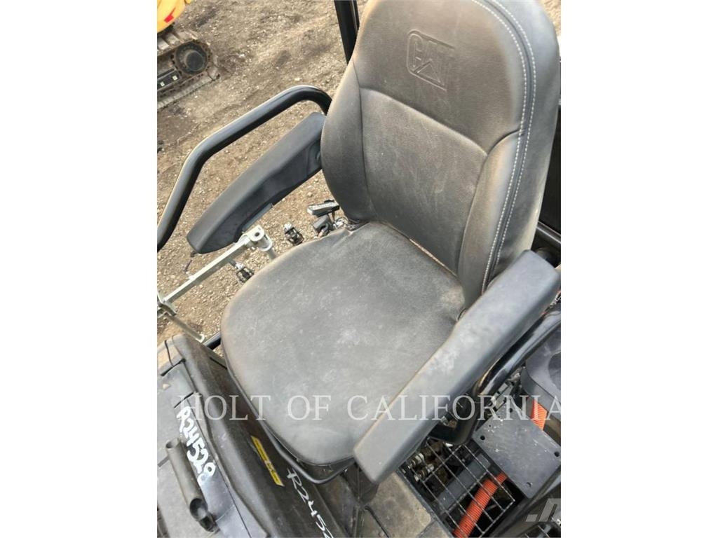 CAT AP455 Asphalt pavers
