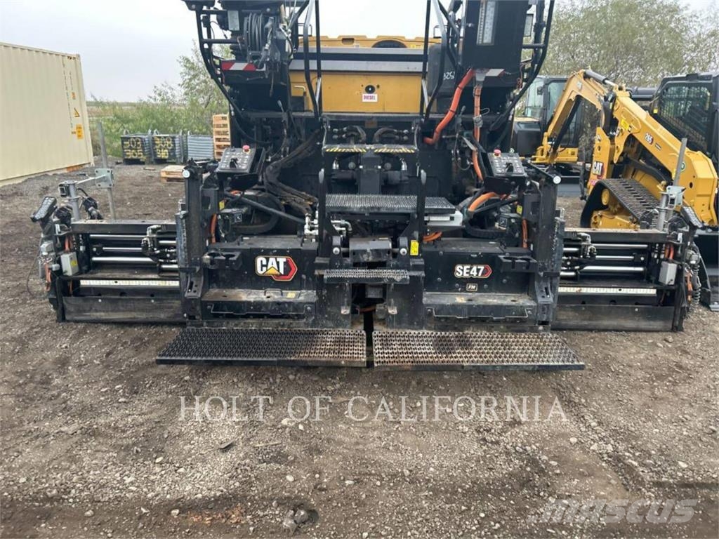 CAT AP455 Asphalt pavers