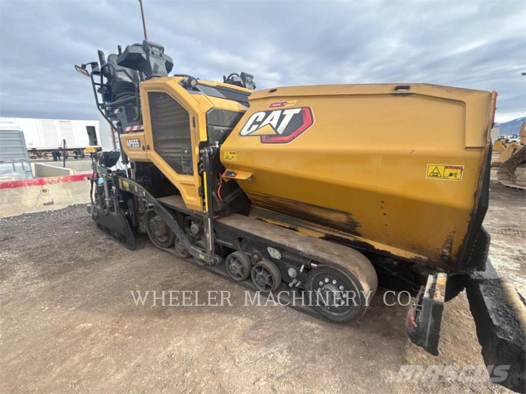 CAT AP555 Finišéry