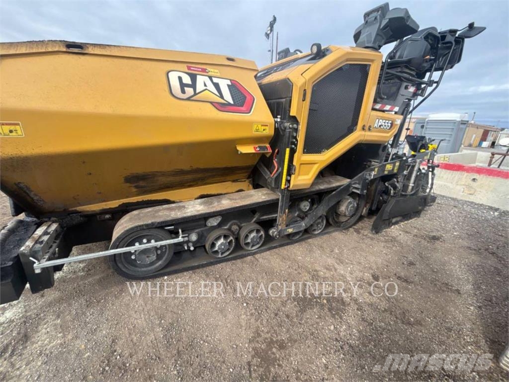 CAT AP555 Finišéry