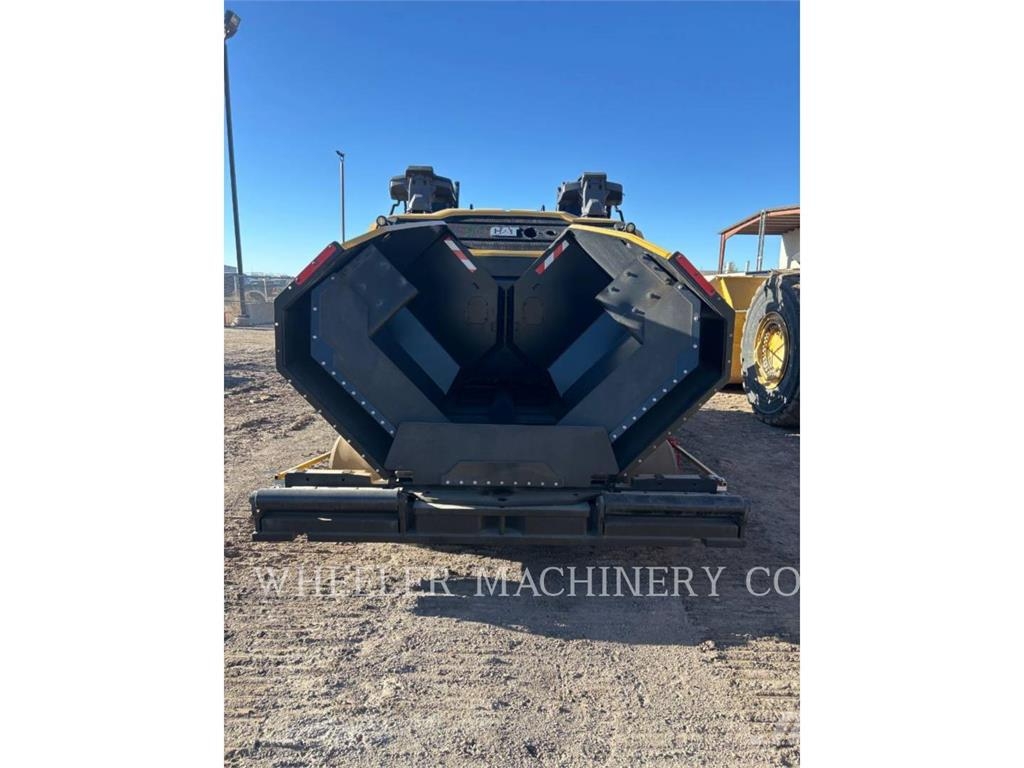 CAT AP555 Asfaltafwerkmachines