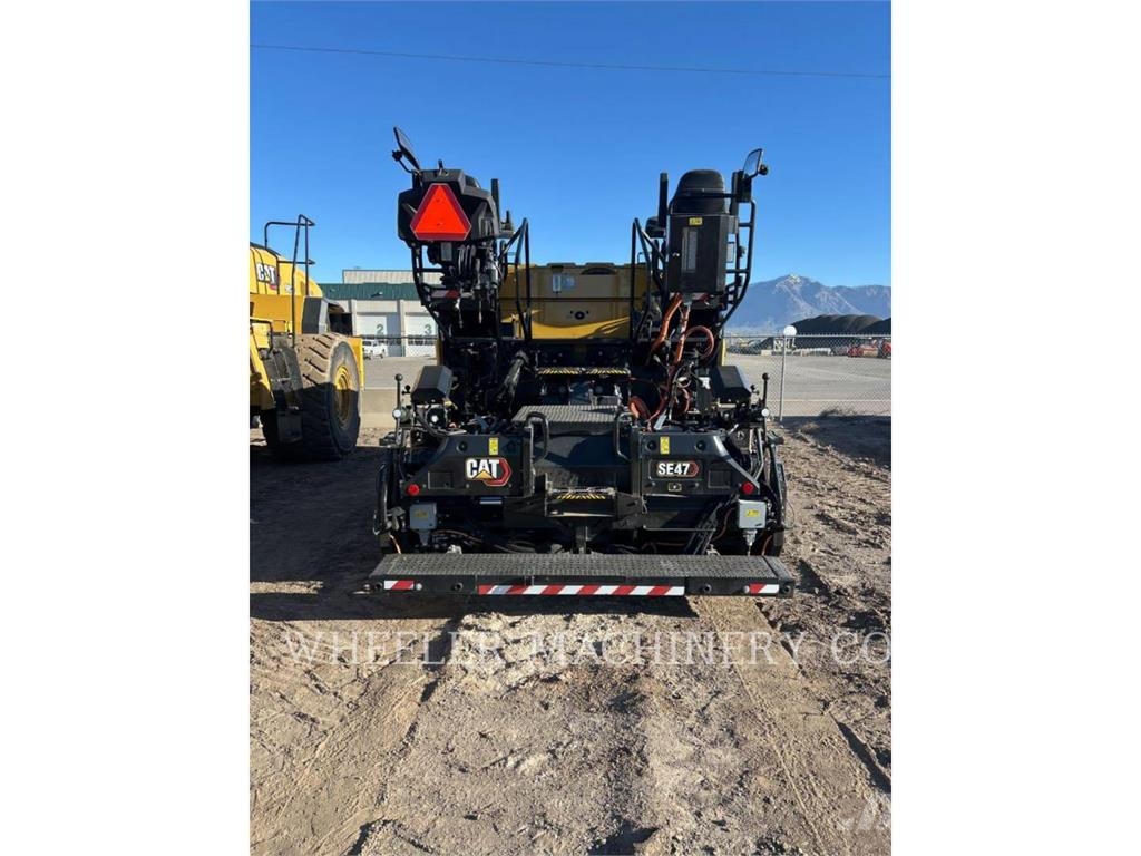 CAT AP555 Asfaltafwerkmachines