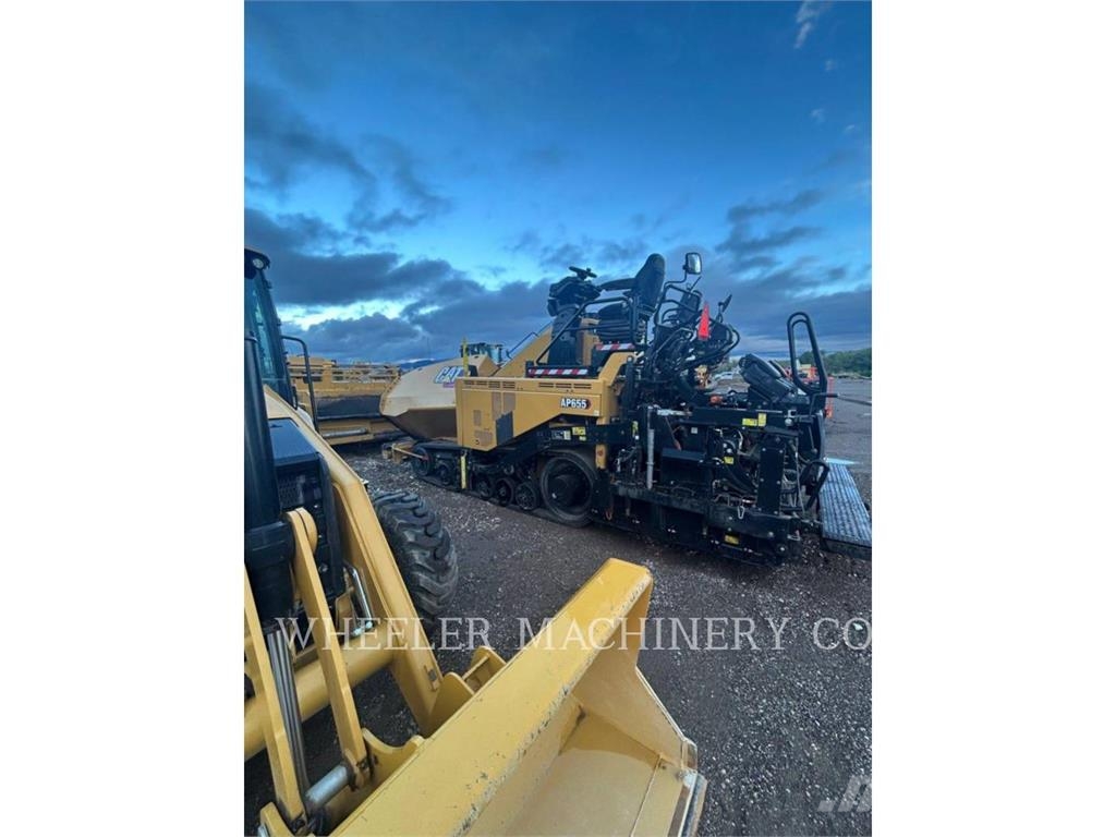 CAT AP655 Asfaldilaoturid