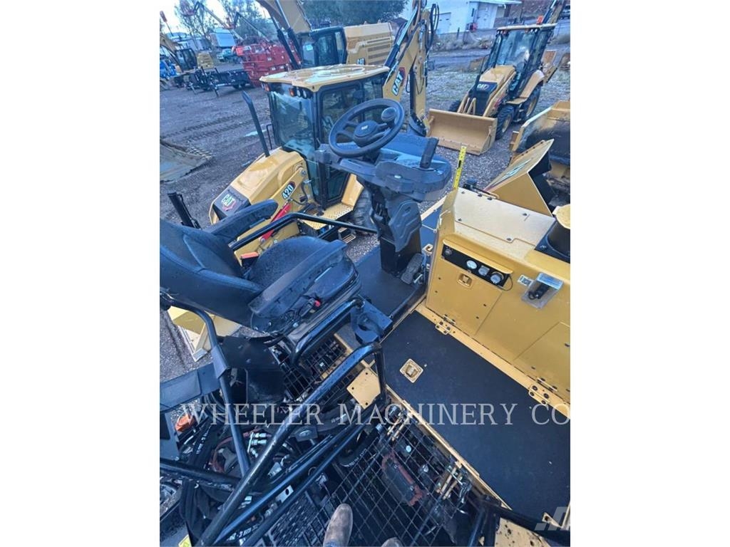 CAT AP655 Asfaldilaoturid