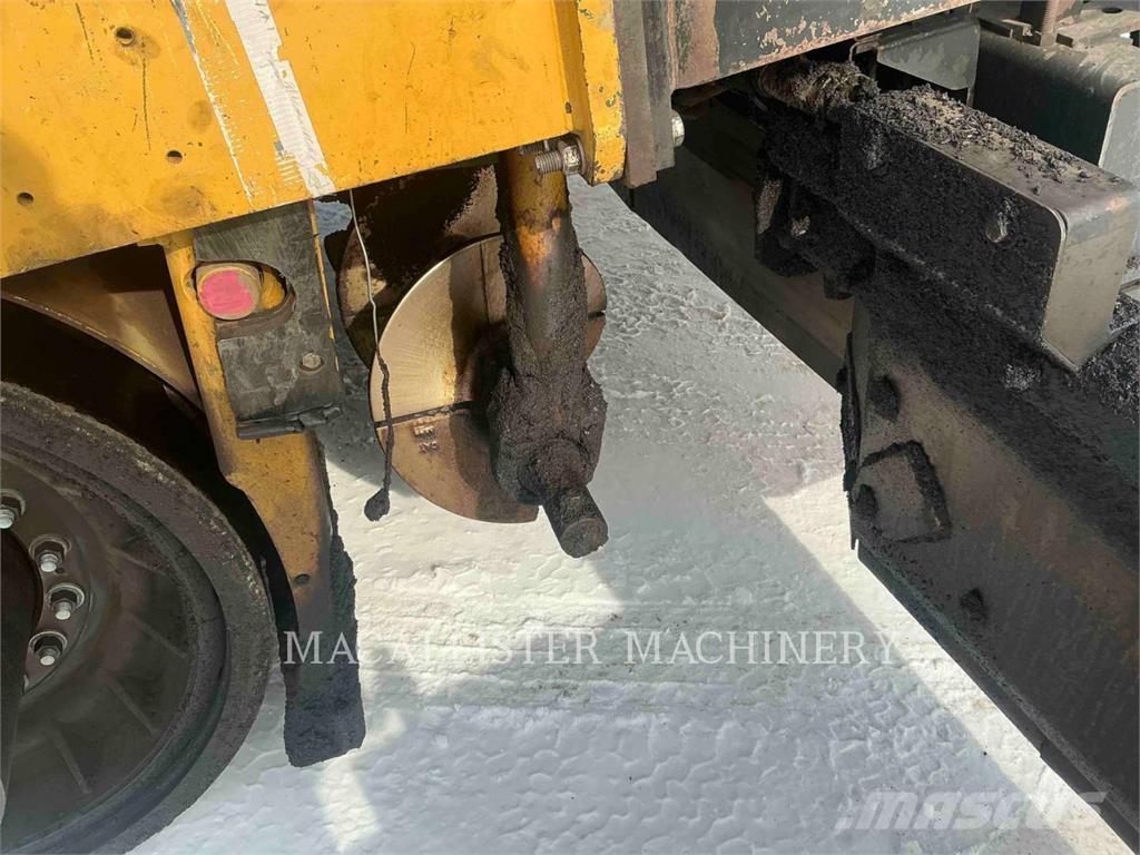 CAT AP655C Asphalt pavers