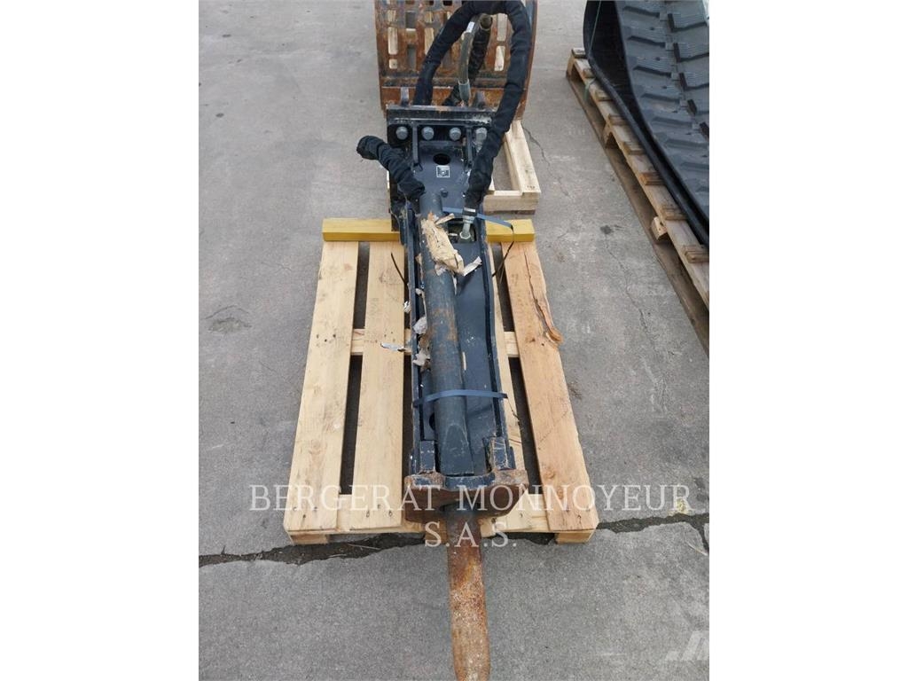 CAT B8S/308 鐵鎚/碎石機
