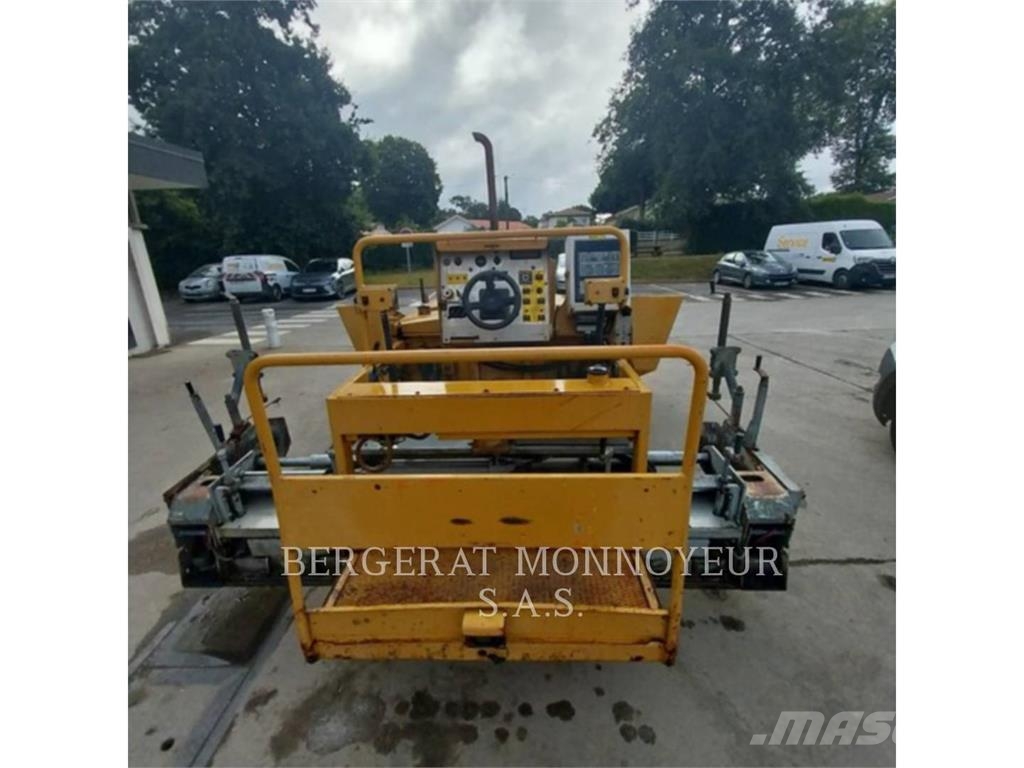 CAT BB621E Asfaltafwerkmachines