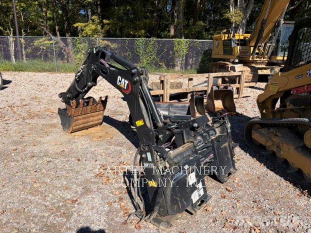 CAT BH130 جرافات عكسية