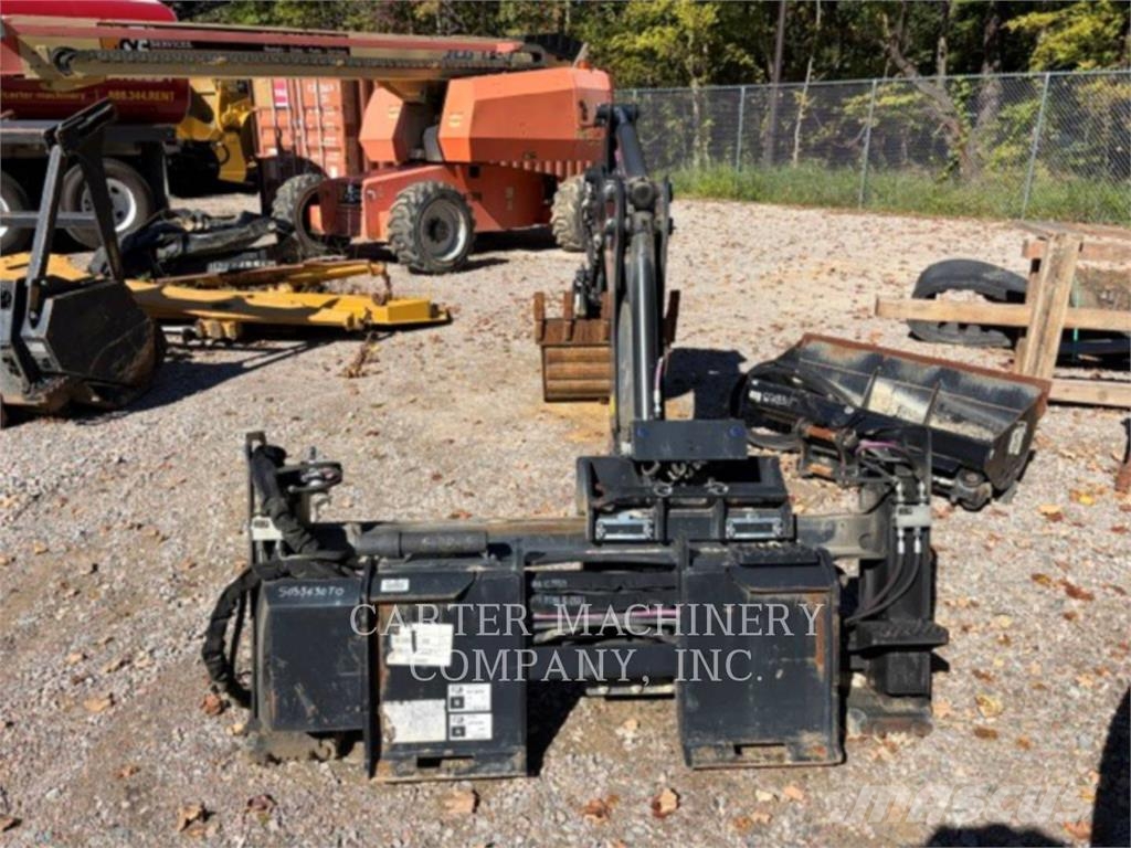 CAT BH130 جرافات عكسية