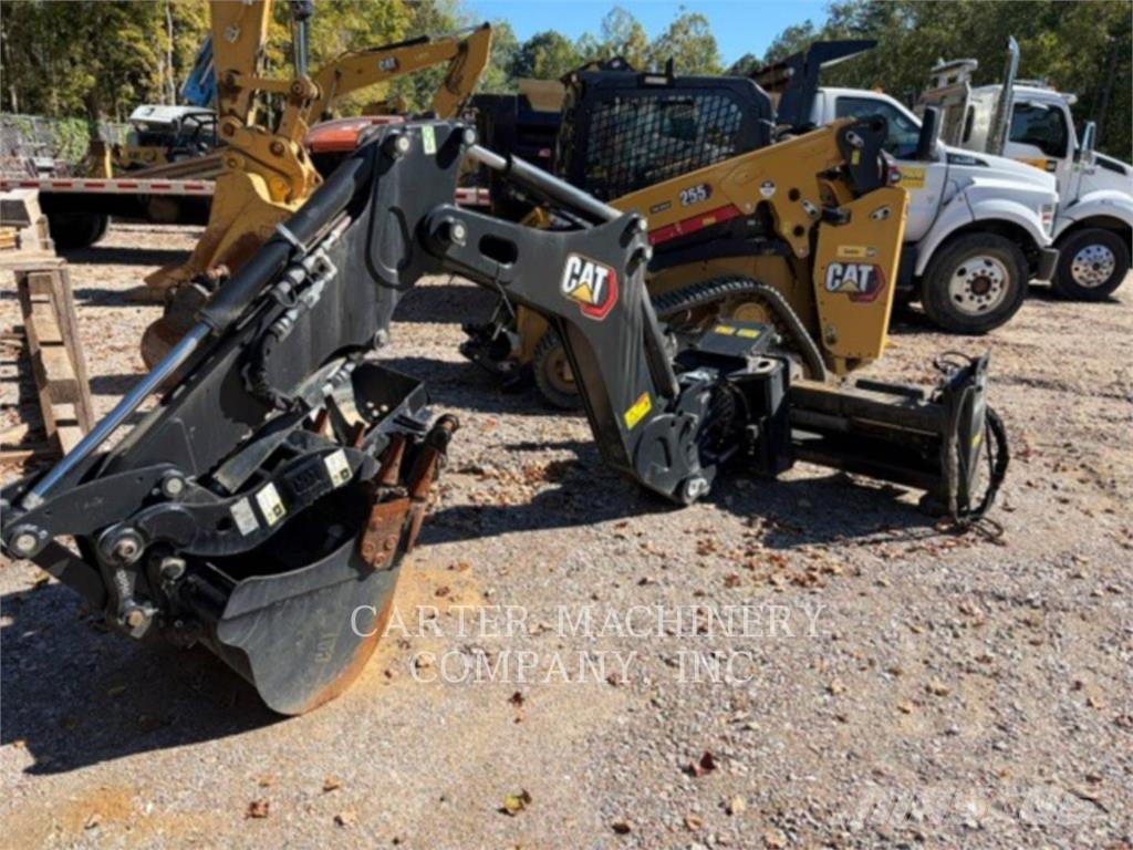 CAT BH130 جرافات عكسية