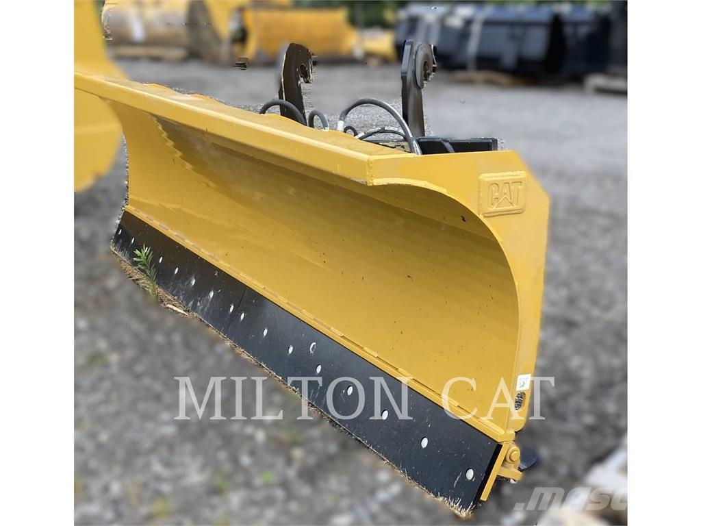CAT BHL 10 SNOW PLOW, IT Sneeuwblazers