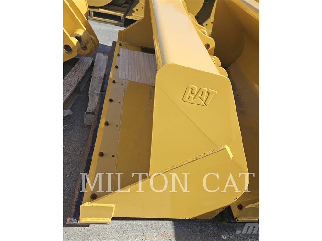 CAT BHL.95IN.GP.BUCKET.1.5CYD.PINON 挖斗