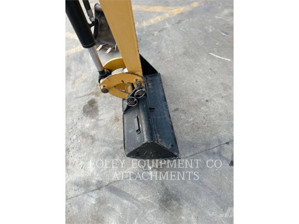CAT BK300P28 Raupenbagger