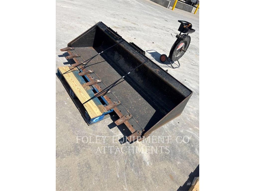 CAT BKSSLGP80T Skid steer mini nakladalci