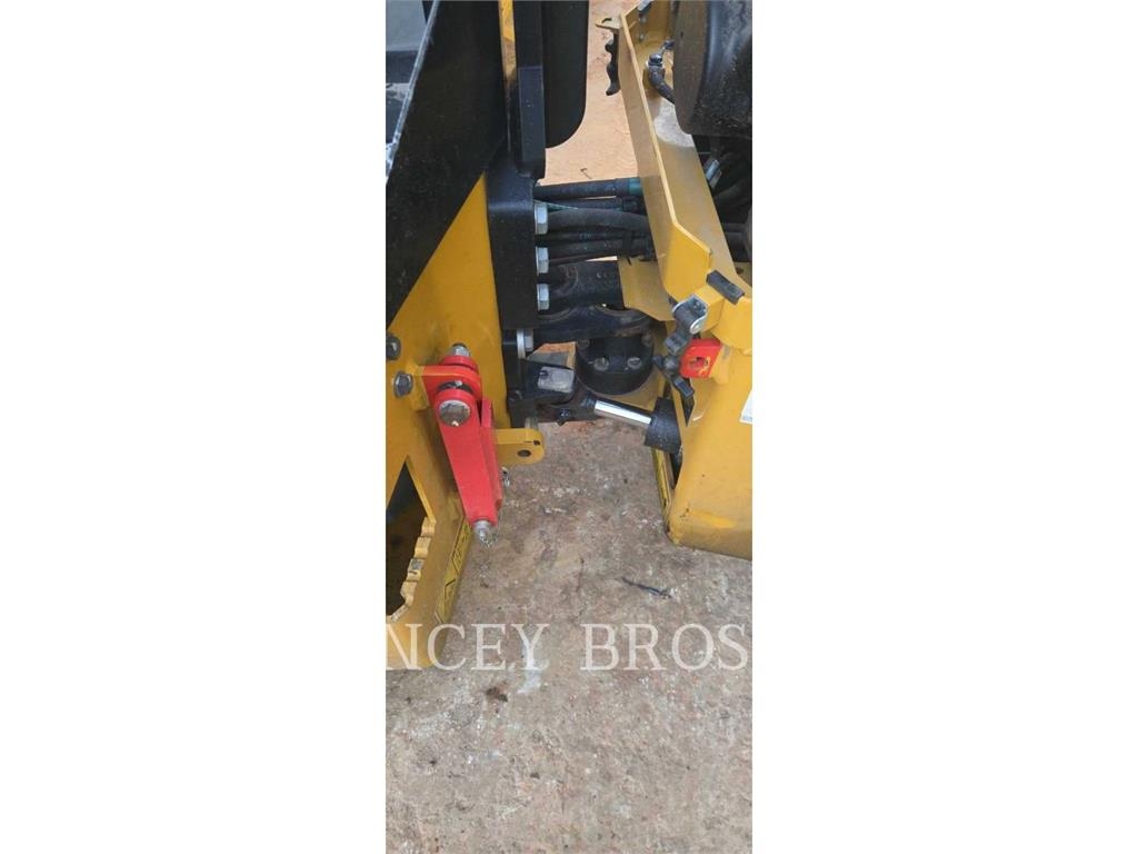CAT CB 2.7 Erdbauwalzen