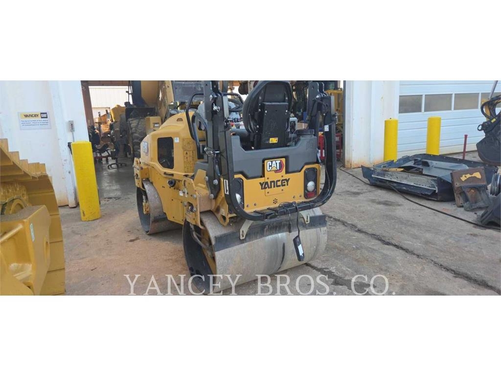 CAT CB 2.7 Erdbauwalzen