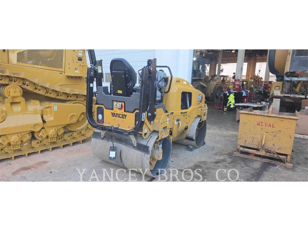 CAT CB 2.7 Erdbauwalzen