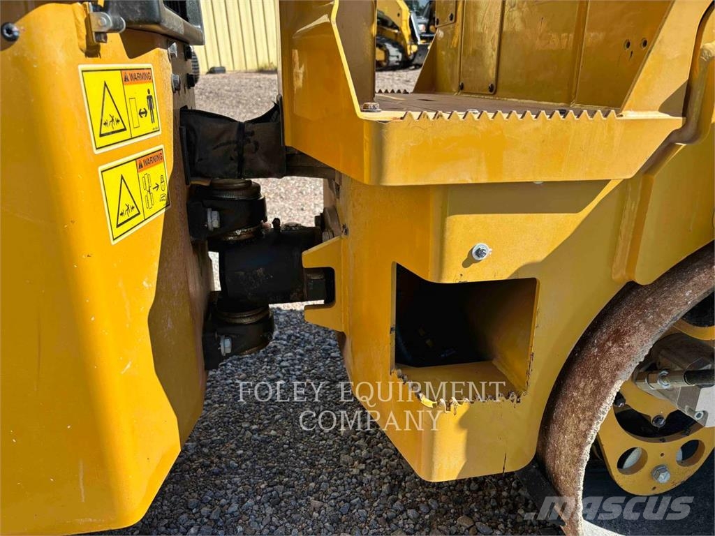 CAT CB1.7 Pôdne kompaktory