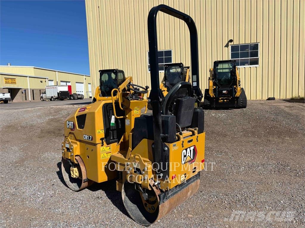 CAT CB1.7 Pôdne kompaktory