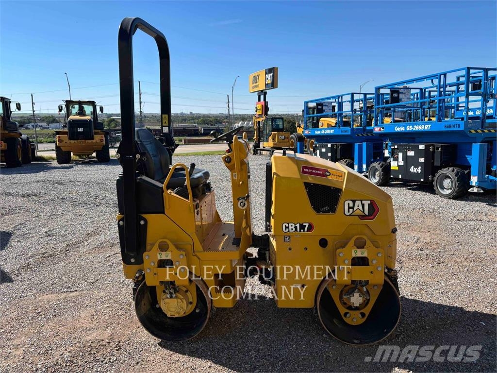 CAT CB1.7 Pôdne kompaktory