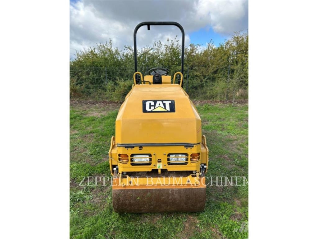 CAT CB1.7 Tiivistyskoneet