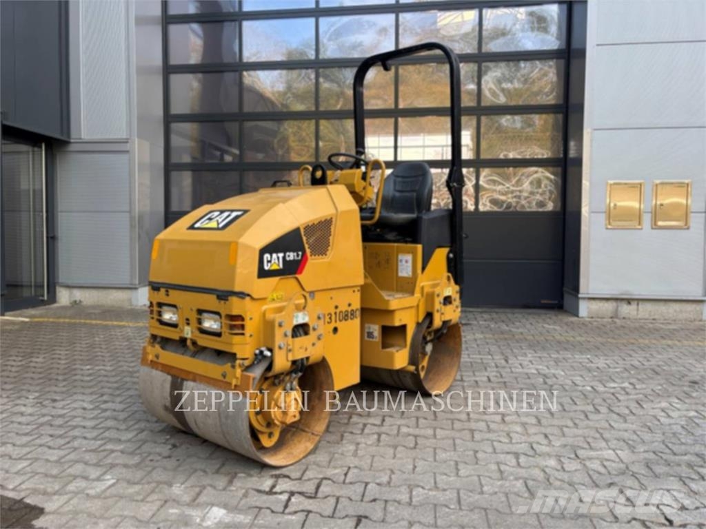 CAT CB1.7 Talajtömörítő gépek