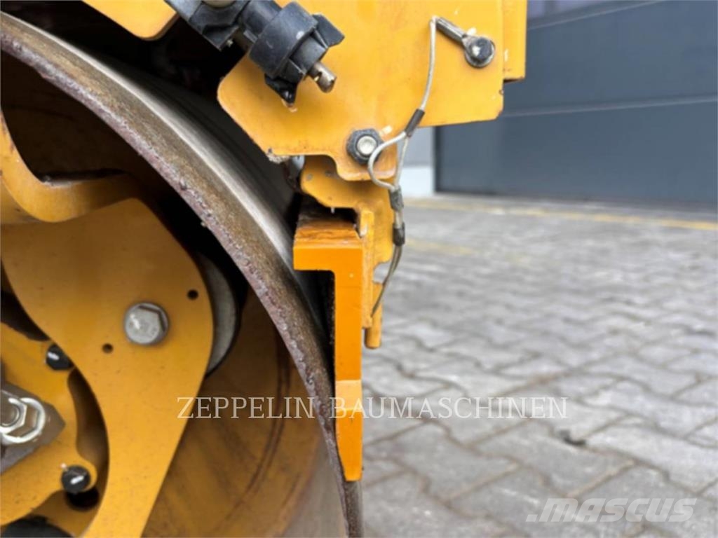 CAT CB1.7 Talajtömörítő gépek