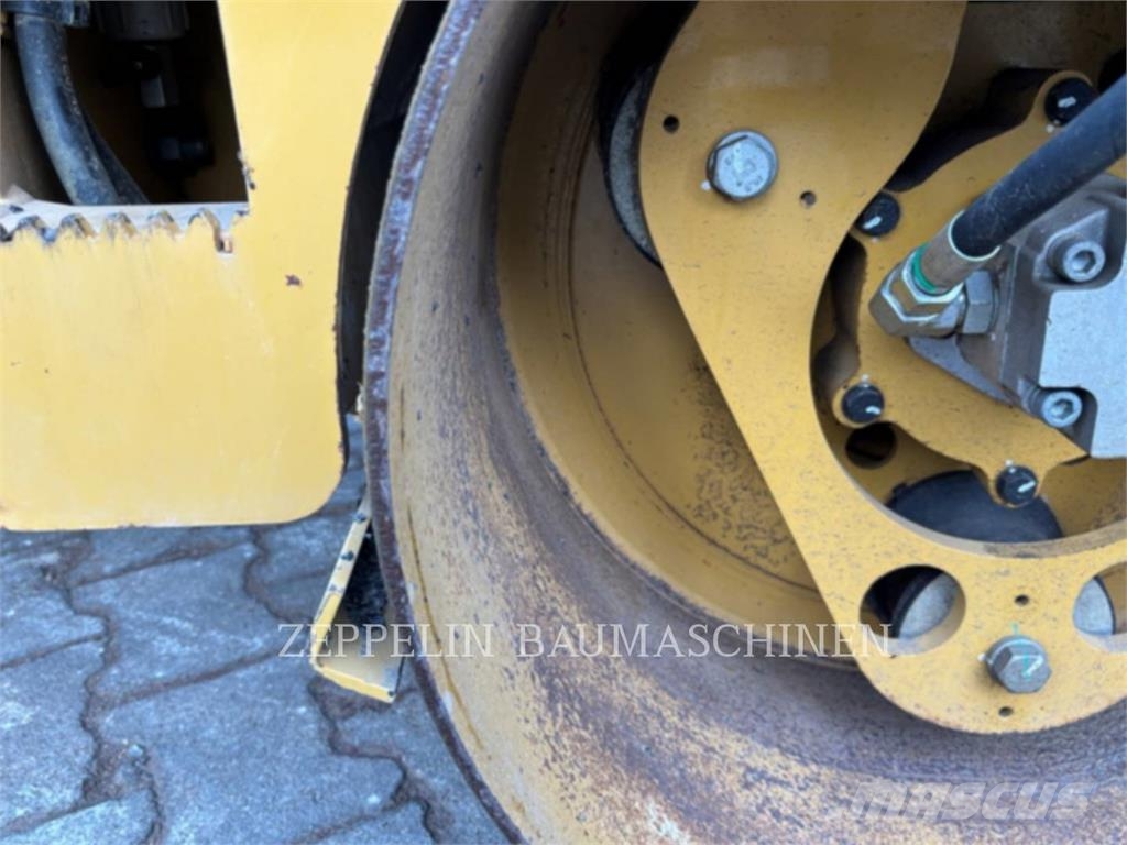 CAT CB1.7 Talajtömörítő gépek
