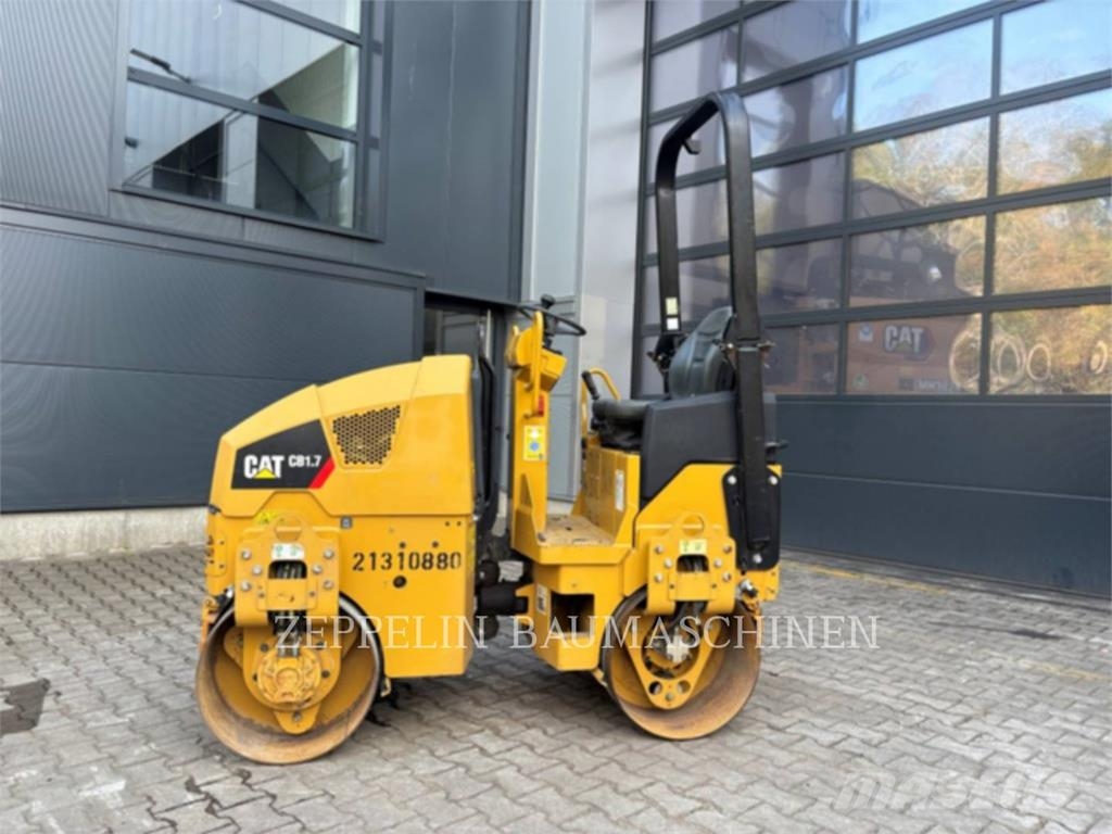 CAT CB1.7 Talajtömörítő gépek