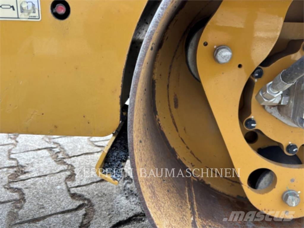 CAT CB1.7 Talajtömörítő gépek