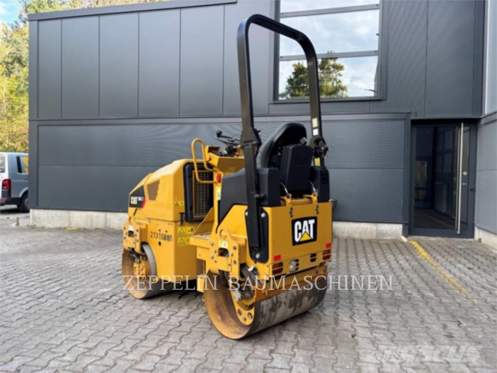 CAT CB1.7 Talajtömörítő gépek