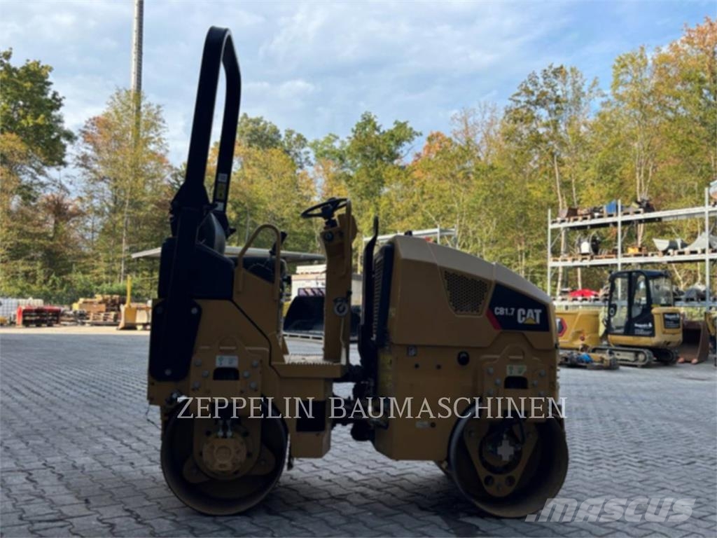CAT CB1.7 Talajtömörítő gépek