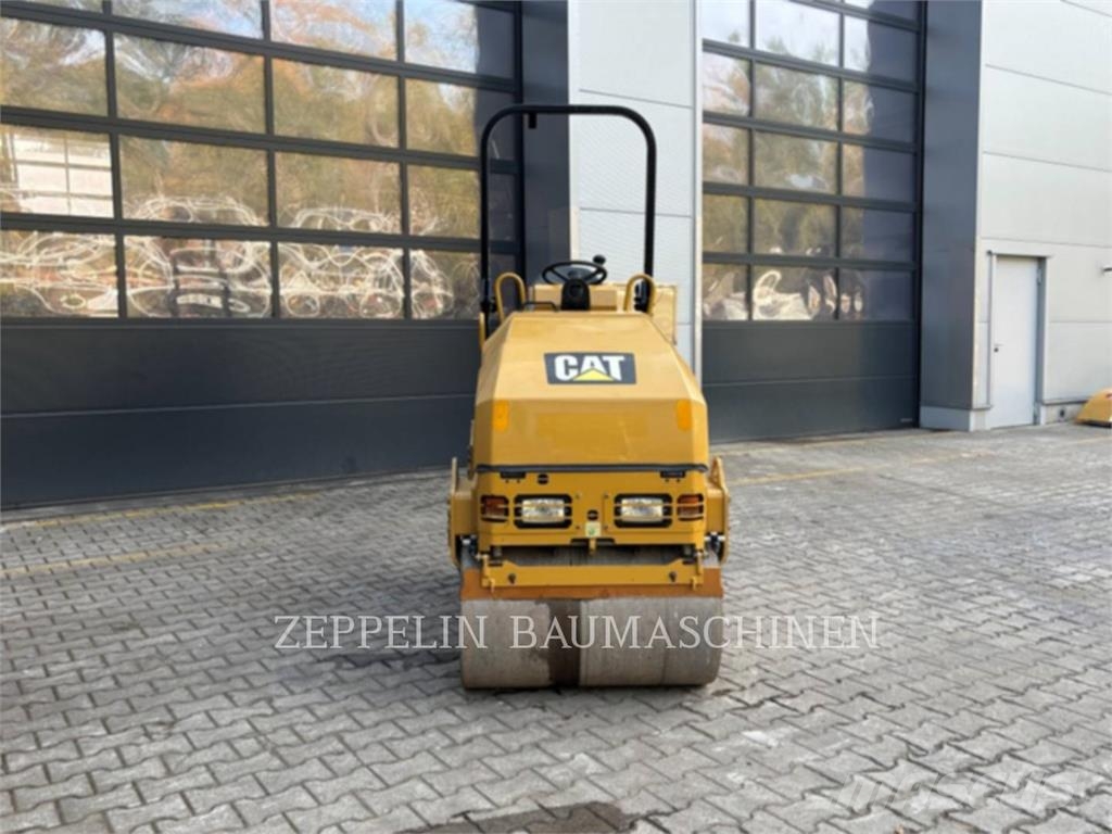 CAT CB1.7 Talajtömörítő gépek