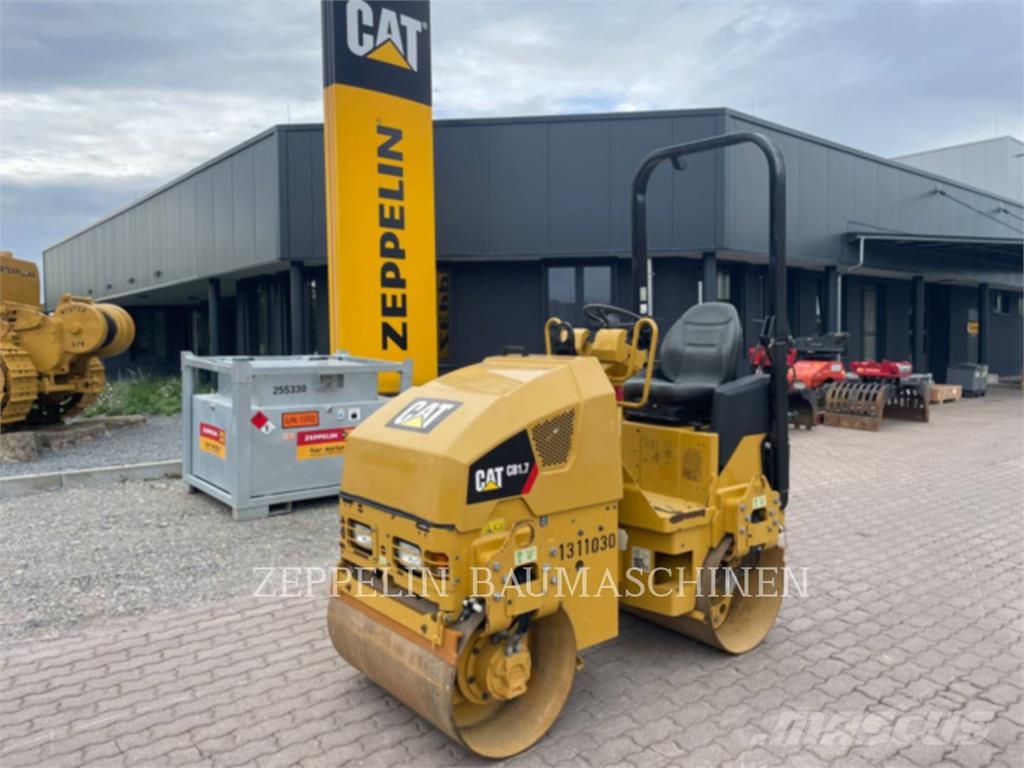 CAT CB1.7 Kompaktorji tal