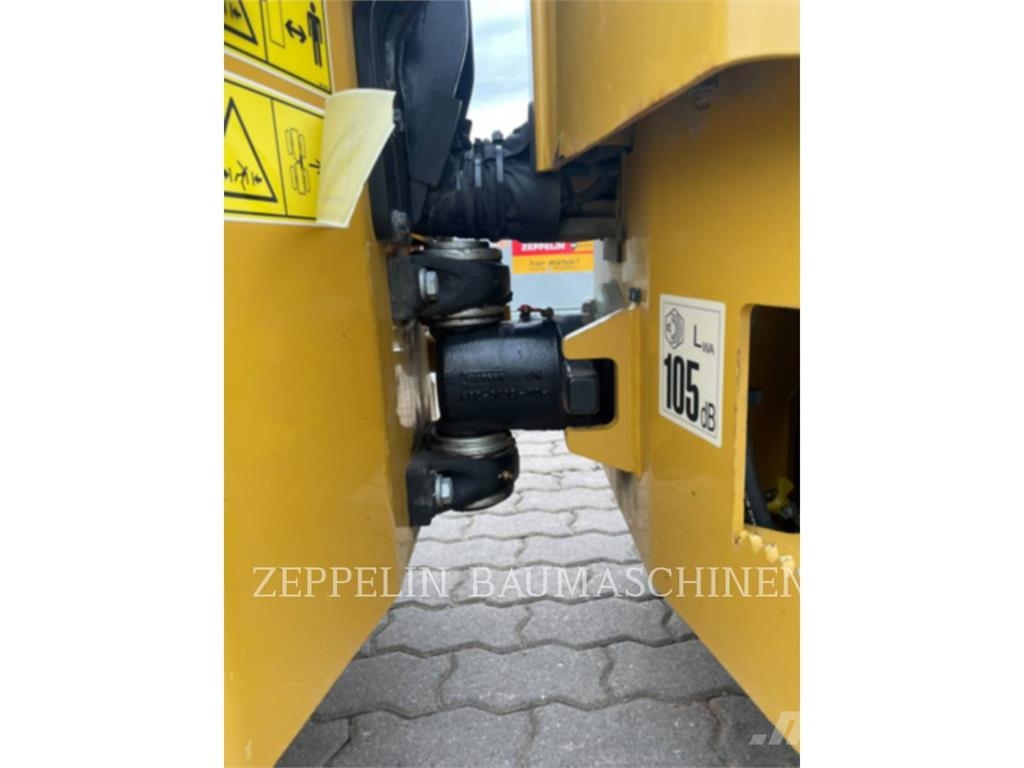 CAT CB1.7 Kompaktorji tal