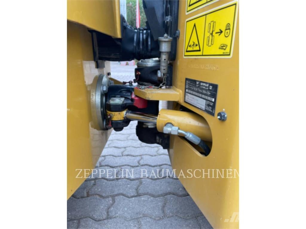 CAT CB1.7 Kompaktorji tal