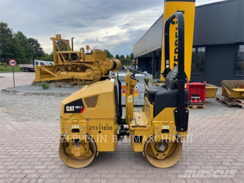 CAT CB1.7 Kompaktorji tal