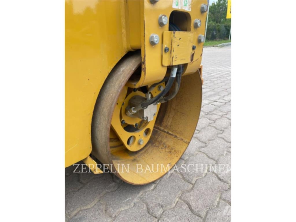 CAT CB1.7 Kompaktorji tal
