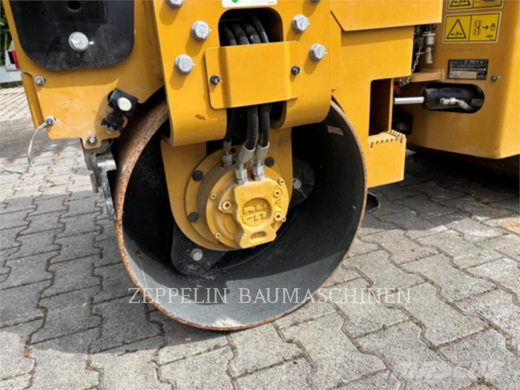 CAT CB1.7 Soil compactors
