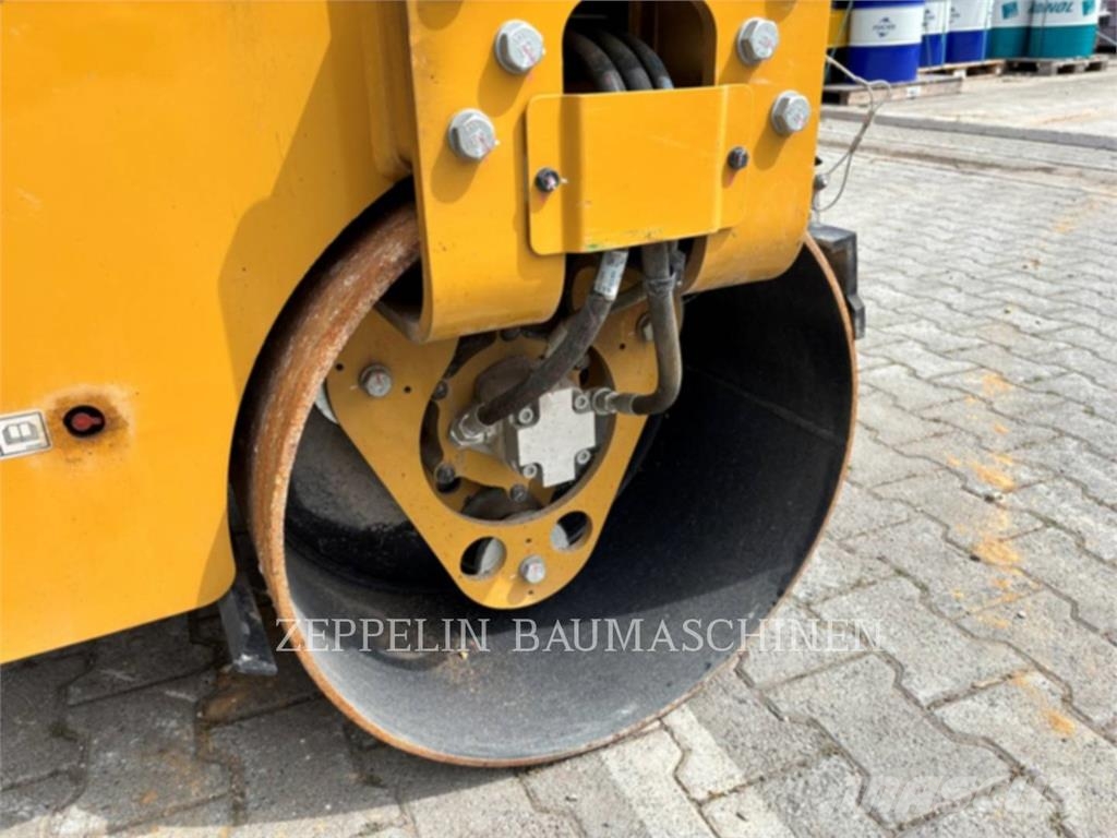 CAT CB1.7 Soil compactors