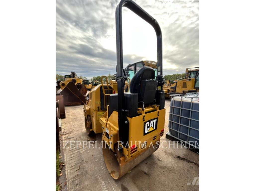 CAT CB1.7 Erdbauwalzen