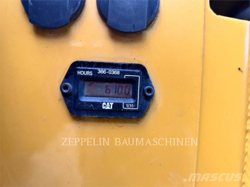 CAT CB1.7 Erdbauwalzen