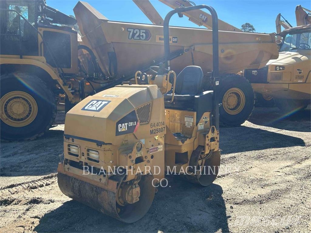 CAT CB1.8 Tandemwalzen