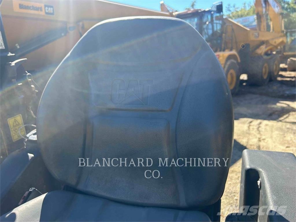 CAT CB1.8 Tandemwalzen