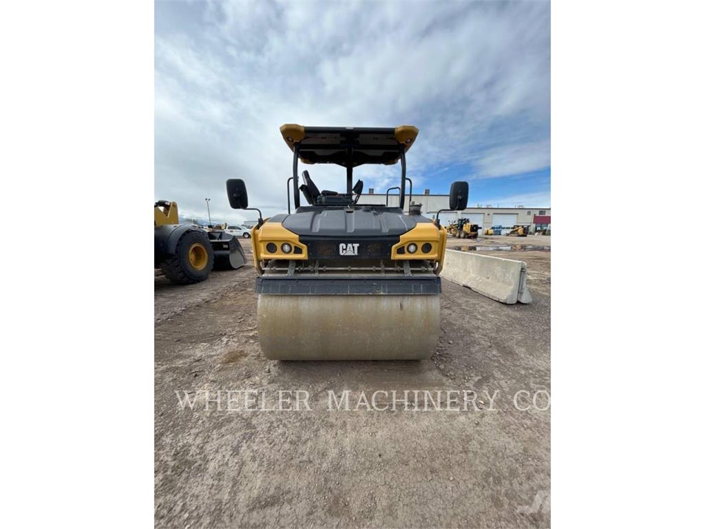 CAT CB10 Катки тротуарные