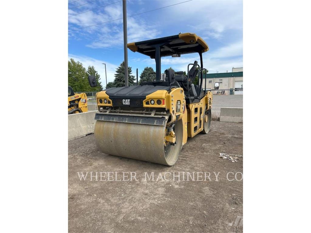 CAT CB10 Катки тротуарные