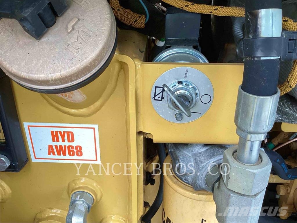 CAT CB10 Compattatori da suolo