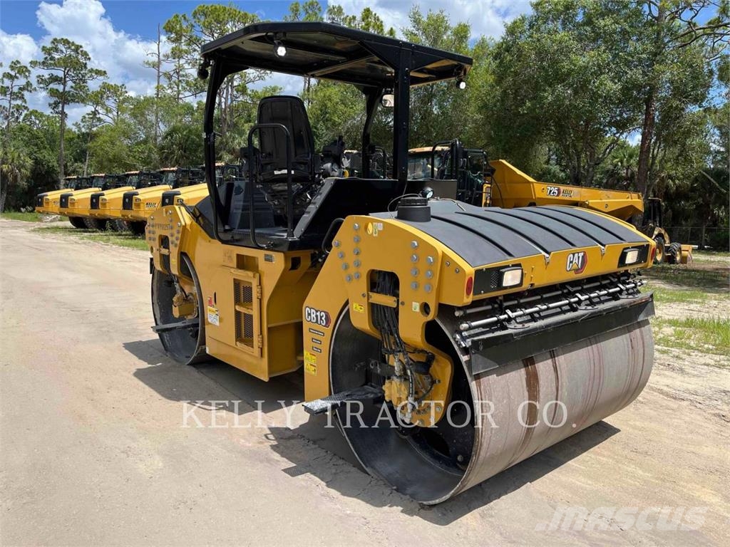 CAT CB13 Twin drum rollers