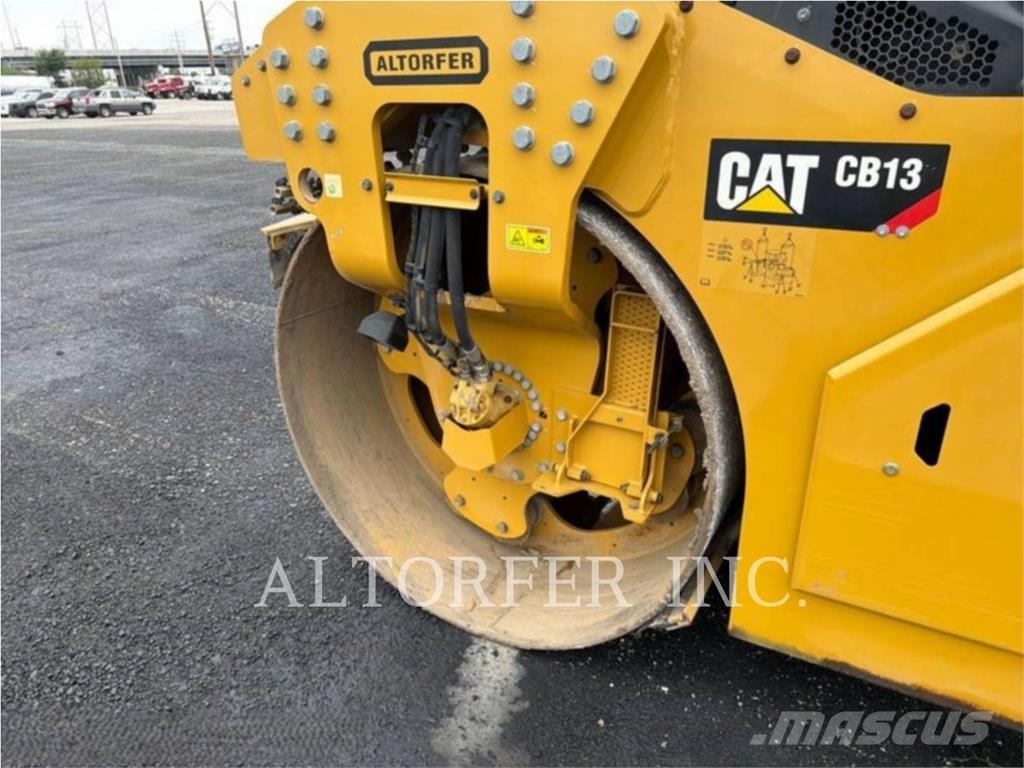 CAT CB13 Rodillos de doble tambor