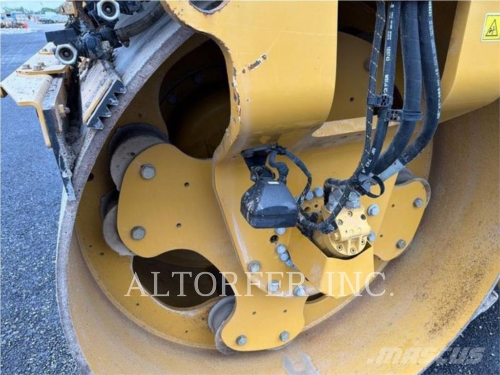 CAT CB13 Rodillos de doble tambor